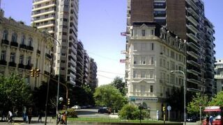 Recoleta Uriburu by Ayres