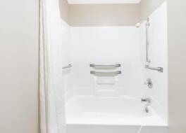 スーパー 8 バイ ウィンダム パリス イリノイ 写真