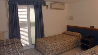 ホテル ローマ レイアル