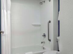 スパーク バイ ヒルトン エバンズビル イースト, IN 写真