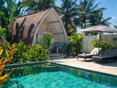 ギリ エア エスケープ - アダルツ オンリー 写真