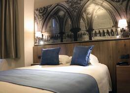 ホテル ル ムートン ブラン 写真