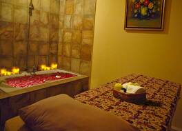 ブミ セニユー ホテル 写真