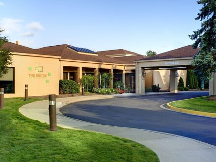 Courtyard by Marriott Detroit Warren 写真