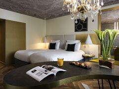 ル ルイ ホテル ヴェルサイユ シャトー エムギャラリー コレクション 写真