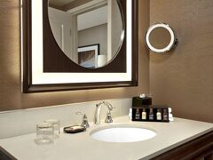 シェラトン スイーツ カルガリー オー クレール 写真