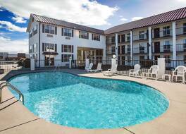 スーパー 8 バイ ウィンダム セバービル リバーサイド 写真