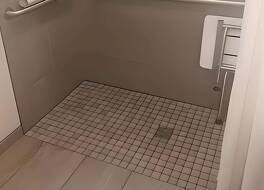 イン アット ローナート パーク 写真