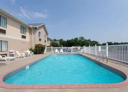 ラマダ バイ ウィンダム テルシティ 写真