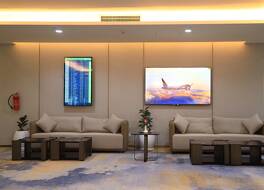 Skylight In-Terminal Hotel 写真