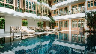 ムーン ドラゴン ホテル