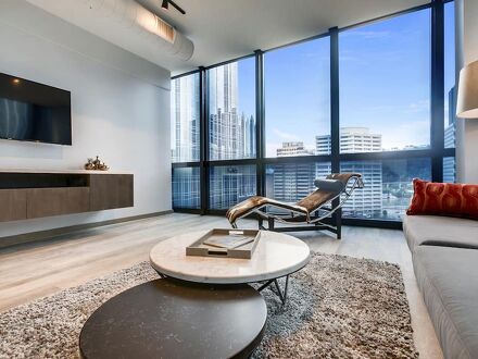 エタージ エグゼクティブ リビング 写真