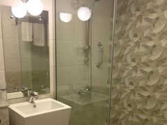 ニアル ホテル 写真