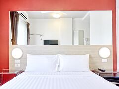 イージー プラネット バンコク アソーク 写真