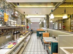 ホテル カルパナ パレス 写真