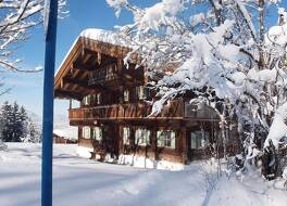 コージー シャレー イン ザンクト ヨハン イン チロル ニア スキー アリア 写真