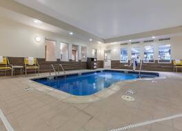 フェアフィールド イン & スイーツ バイ マリオット ロジャーズ 写真