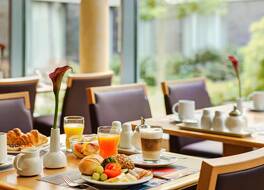 トライブ デュッセルドルフ 写真