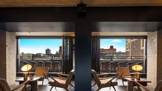 ヘンリ オン 24 ホテル チェルシー ソンダー