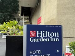 ヒルトン ガーデン イン バンコク シーロム 写真