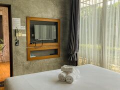 バーンミー プーケット ニア チャロン ピア 写真