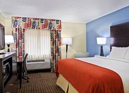 ホリデイ イン エクスプレス フォートキャンベル オークグローブ by IHG 写真