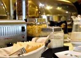 ホテル ガジャマダ 写真