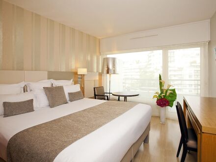 レジドーム クルブヴォア ラ デファンス 写真