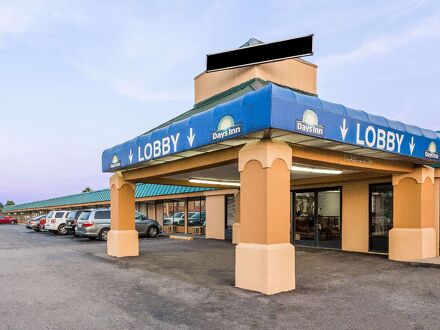 デイズ イン バイ ウィンダム ディクソン 写真