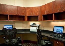 ヒルトン ガーデン イン インディアナポリス エアポート 写真