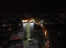 アディシニア ホテル