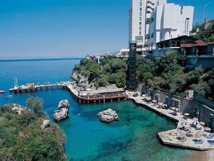 コルマル デラックス ホテル 写真