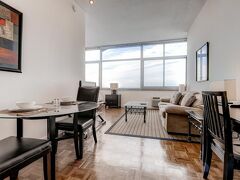 グローバル ラグジュアリー スイーツ アット メトロポリタン 写真