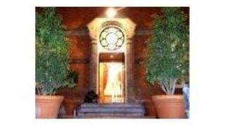 Scholars Townhouse Hotel