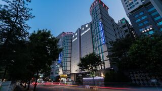 シンフォニー ホテル