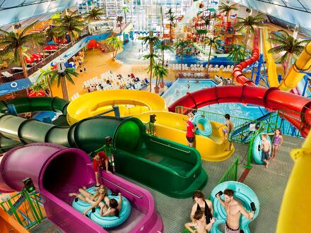 スカイライン ホテル & ウォーターパーク 写真