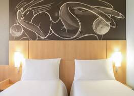 イビス レンヌ サントル ガール スッド 写真