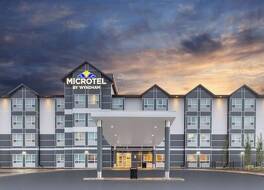 マイクロテル イン & スイーツ バイ ウィンダム フォート マクマレー