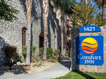 コンフォート イン ポモナ ニア フェアプレックス 写真