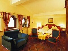 ホテル ツム ユンゲン レｰマー 写真