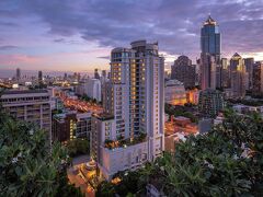 ダブルツリー バイ ヒルトン バンコク プルンチット 写真