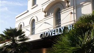 クロヴェリー ホテル