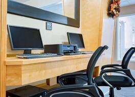 ベイモント バイ ウィンダム ローレンスバーグ 写真