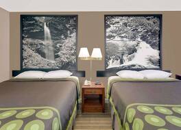 スーパー 8 バイ ウィンダム アセンズ 写真