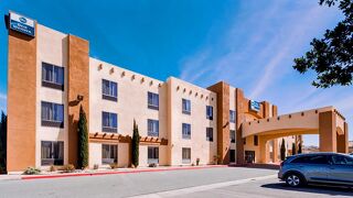 SureStay Plus Hotel by Best Western Yucca Valley Joshua Tree