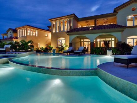 ベリージアン コーヴ エステーツ 写真