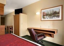 デイズ イン & スイーツ バイ ウィンダム ラファイエット インディアナ 写真