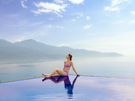 ア ラ カルト ダナン ビーチ ホテル 写真