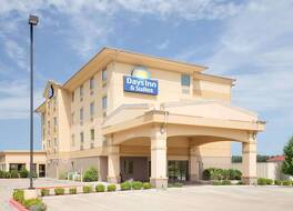 Days Inn & Suites by Wyndham Russellville 写真