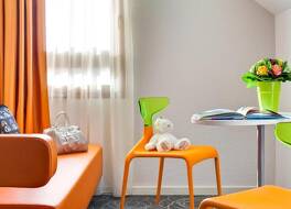 イビス スタイルズ クレルモンフェラン ル ブレゼ エアロポール 写真